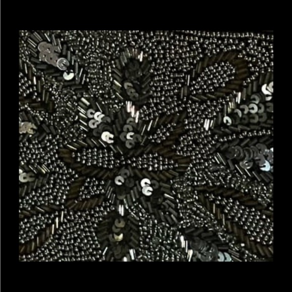 Charming Charlie RSVP beaded and sequined wristlet purse - Picture 7 of 7